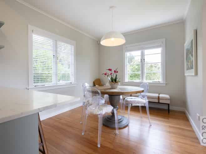 29 Cambridge Road, Riverhead