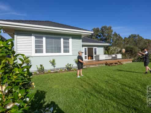 29 Cambridge Road, Riverhead