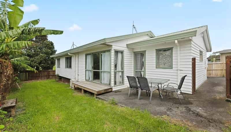 7A Ngatira Place, Clendon Park