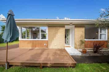 2/15 Lynette Place, Mangere