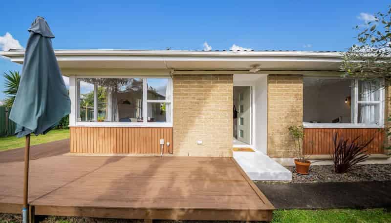 2/15 Lynette Place, Mangere