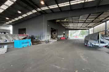 Savills | Warehouse + Large Yard & Canopy