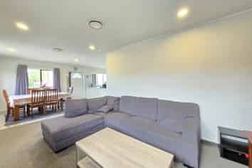 130C Coronation Road, Papatoetoe