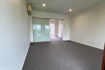 1/1 Suzetta Place, Farm Cove