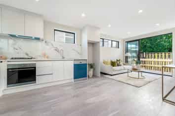 15A Joyce St, Pahurehure