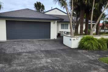 12 Shelter Grove, Frankleigh Park