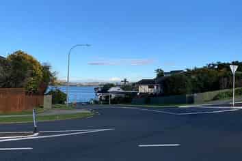 2/116 Bucklands Beach Road, Bucklands Beach