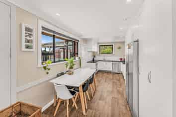 66 Acacia Drive, Levels