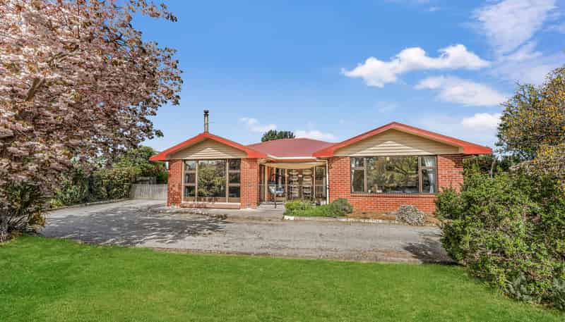 66 Acacia Drive, Levels
