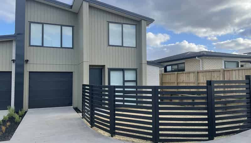 2/333 Horsham Downs Road, Rototuna North