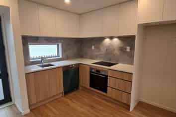 1B Sirius Place, Botany Downs