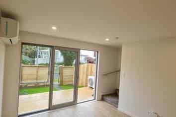 1B Sirius Place, Botany Downs