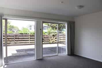 5/1 Glen Road, Browns Bay