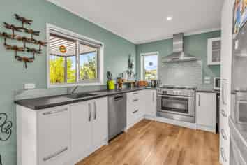 337 Harbour Drive, Matarangi