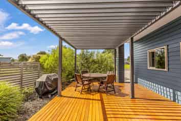 337 Harbour Drive, Matarangi