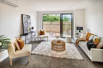 8/323 Riverside Drive, Waterloo