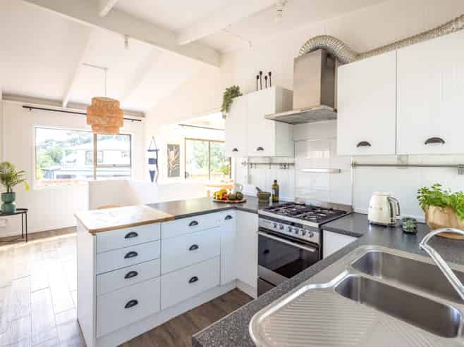 28 Ostend Road, Ostend