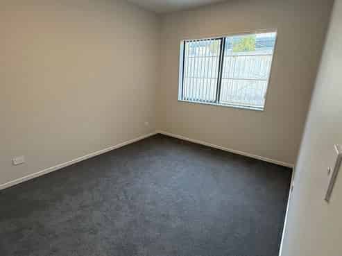 54 Drumbuoy Drive, Flat Bush