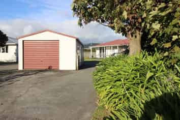 50 Keeling Street, West End