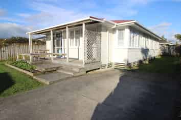 50 Keeling Street, West End