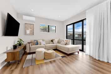 7/10 Newington Road, Henderson