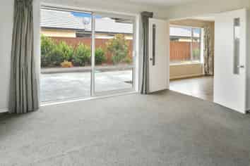 6 Highworth Cr, Rolleston