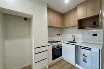 7/399 Massey Road, Mangere East
