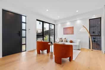 10B Agathis Avenue, Mairangi Bay