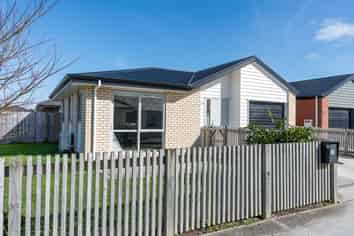 12 Haddonstone, Rototuna