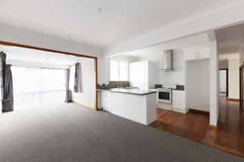 1 Liverpool Street, Takaro