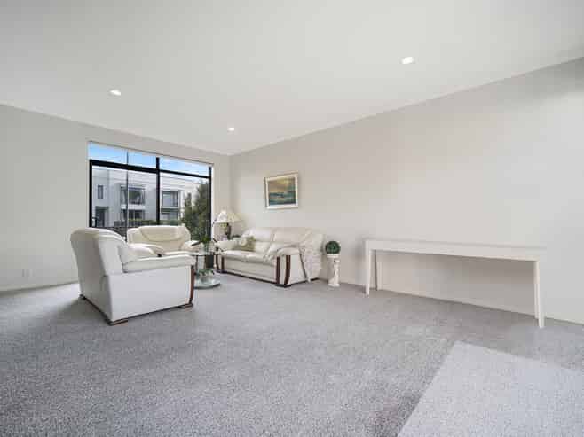 76 Bluegrey Avenue, Stonefields