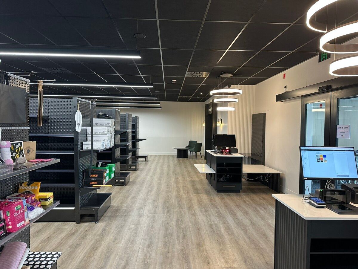 Near new, food grade showroom