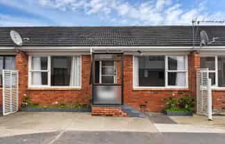 2/19 Motatau Road, Papatoetoe