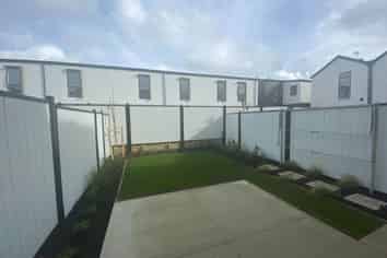 5 Ara Kataraina, Mangere