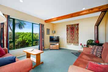 83 Miromiro Road, Normandale