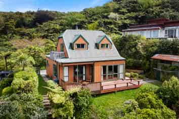 83 Miromiro Road, Normandale