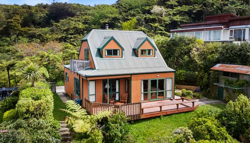 83 Miromiro Road, Normandale