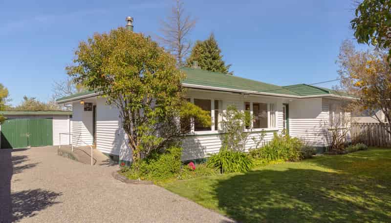 27 Brooklyn Road, Carterton
