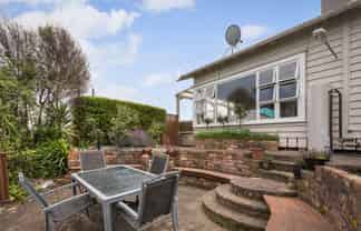200 Saint Patricks Row, Thames
