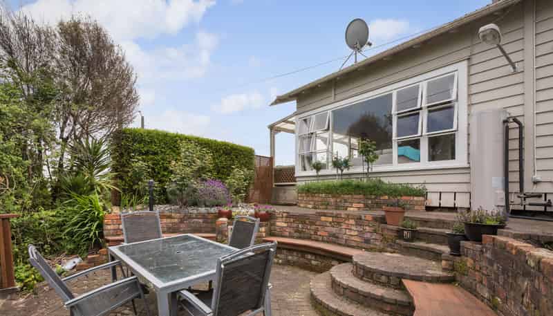 200 Saint Patricks Row, Thames