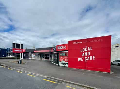 Prime Gill Street retail showroom