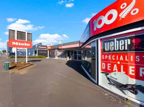 Prime Gill Street retail showroom