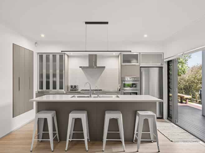 3 Pohutukawa Grove, Lytton West