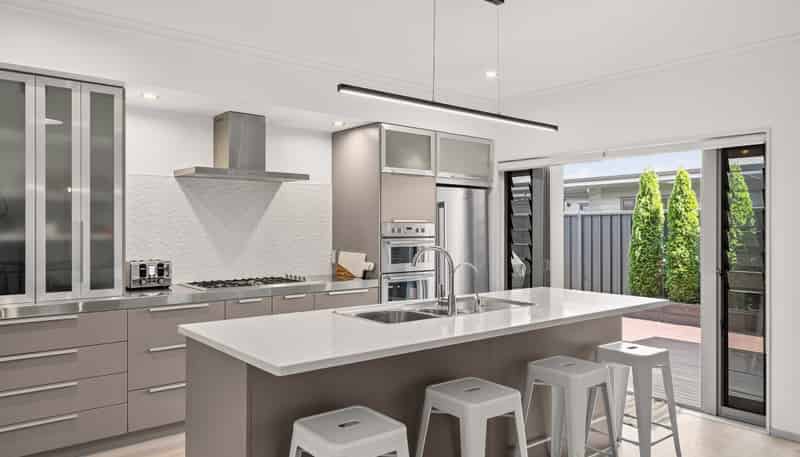 3 Pohutukawa Grove, Lytton West