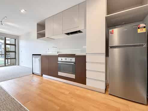 305/80 Riddiford Street, Newtown