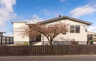 8 Hopkins Road, TWIZEL