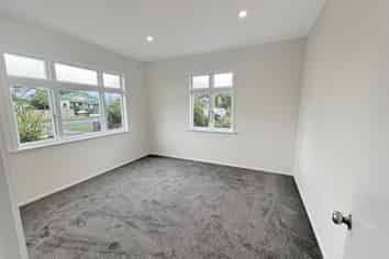 5 Hacker Street , Masterton