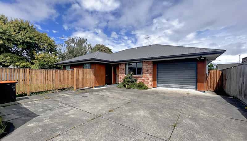 61a Fairs Road, Milson