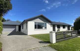 19 Welsh Road, Winton