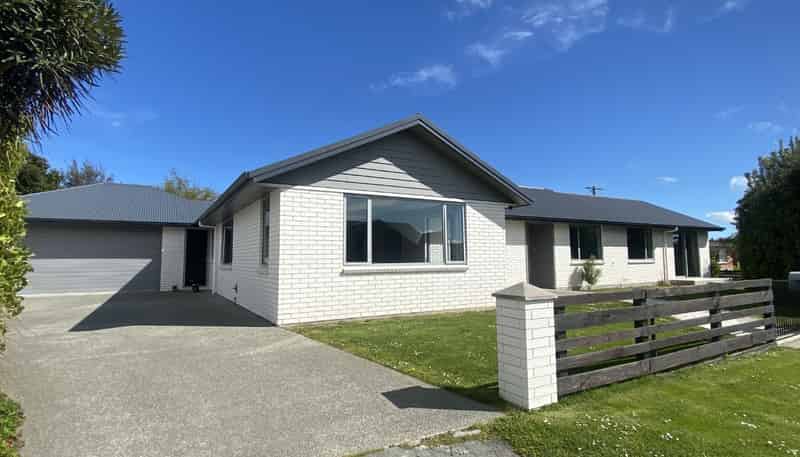 19 Welsh Road, Winton